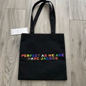 Marc Jacobs Tote!!